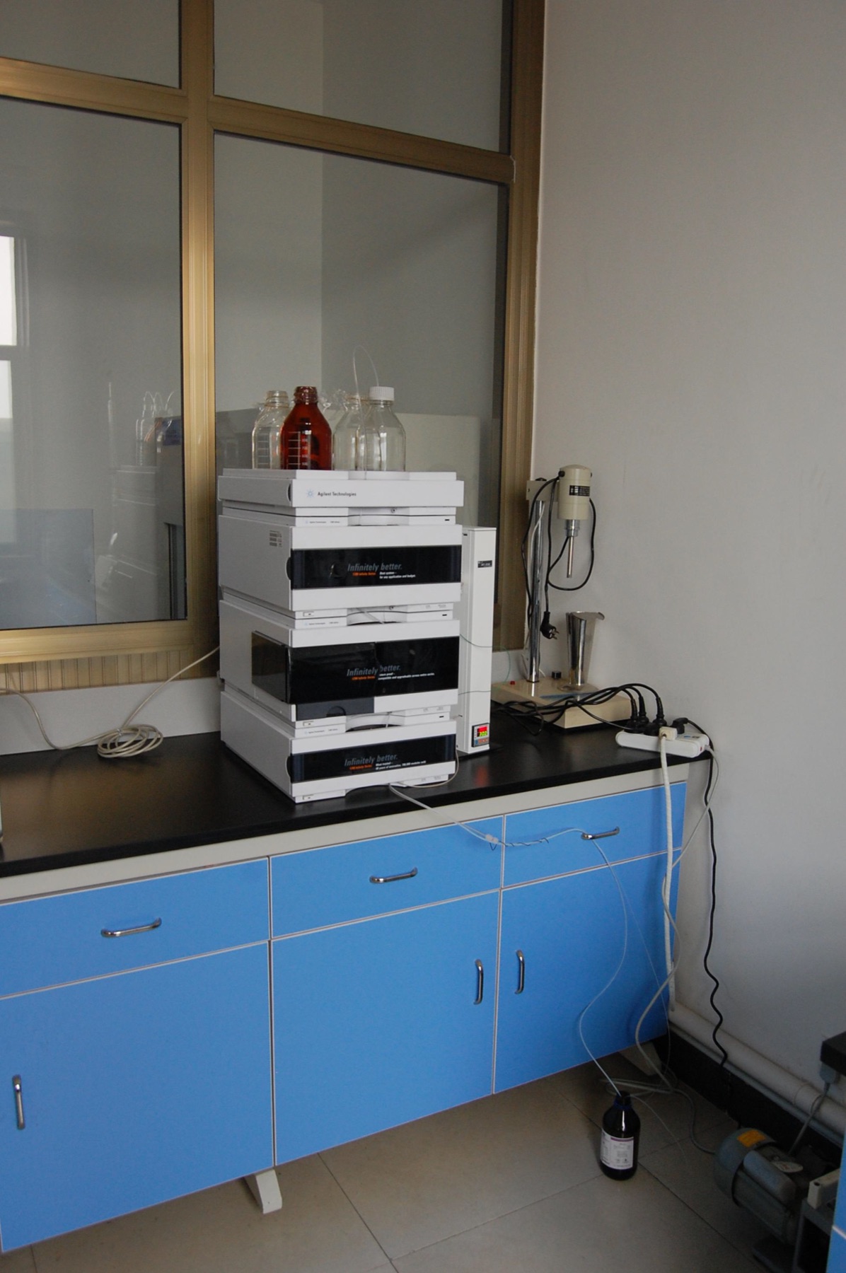 Laboratory equipment on a work bench